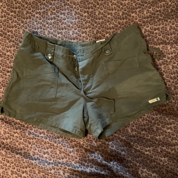Lucky Brand Shorts size 31 waist - Picture 1 of 2